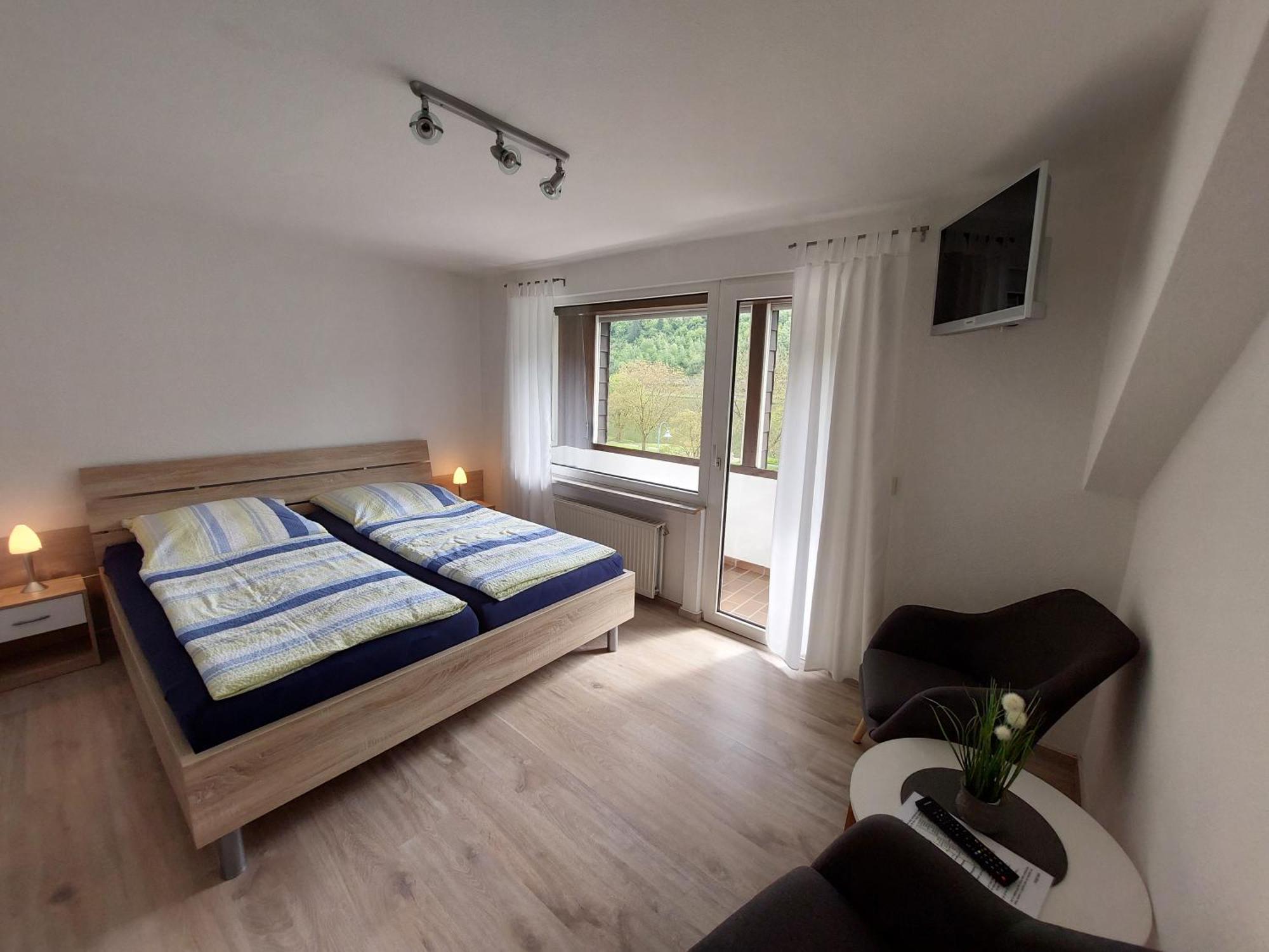 Pension Mosella, Gaestezimmer Sankt Aldegund Εξωτερικό φωτογραφία